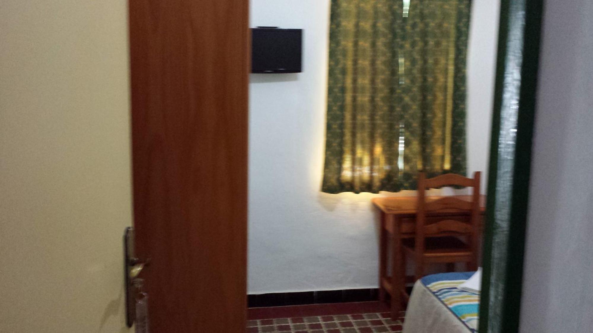 Budget Single Room